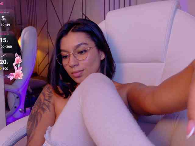 Alyssa-Ray webcam