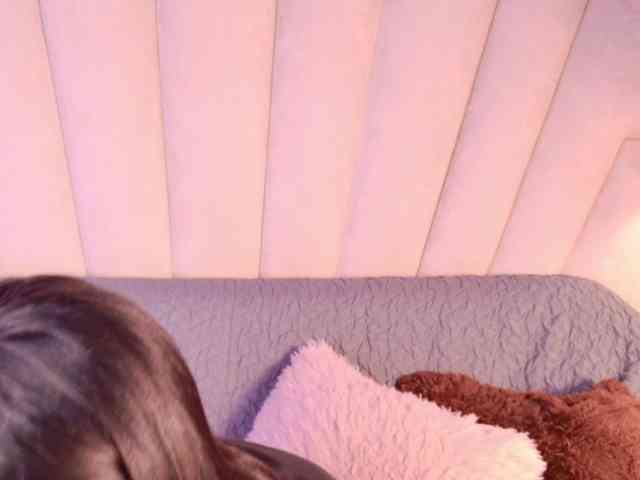 Alyssa-Ray webcam