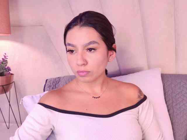 Alyssa-Ray webcam
