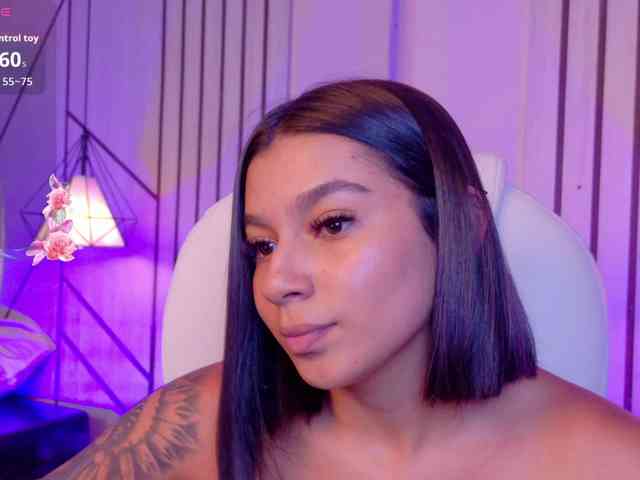 Alyssa-Ray webcam