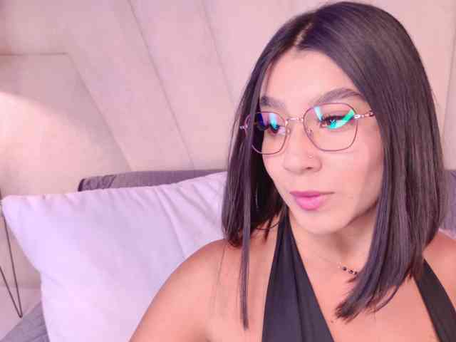Alyssa-Ray webcam
