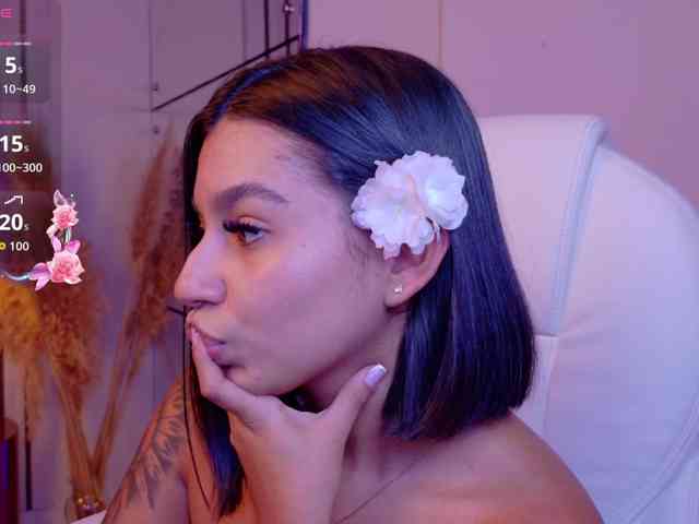 Alyssa-Ray webcam