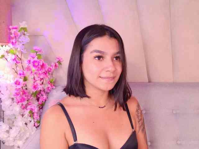 Alyssa-Ray webcam