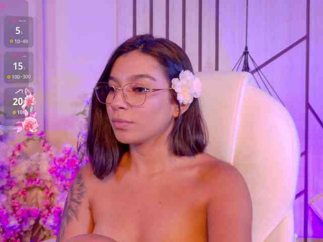 Alyssa-Ray webcam