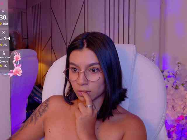 Alyssa-Ray webcam