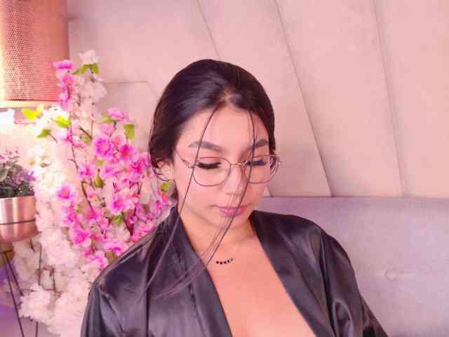 Alyssa-Ray Alyssa-Ray