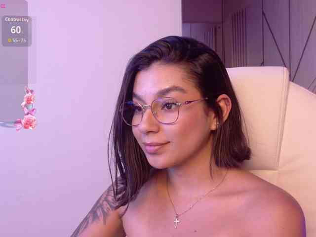 Alyssa-Ray webcam