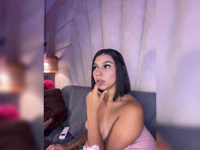 Alyssa-Ray webcam