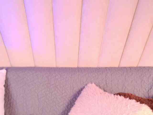Alyssa-Ray webcam