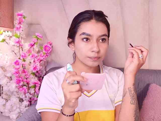 Alyssa-Ray webcam