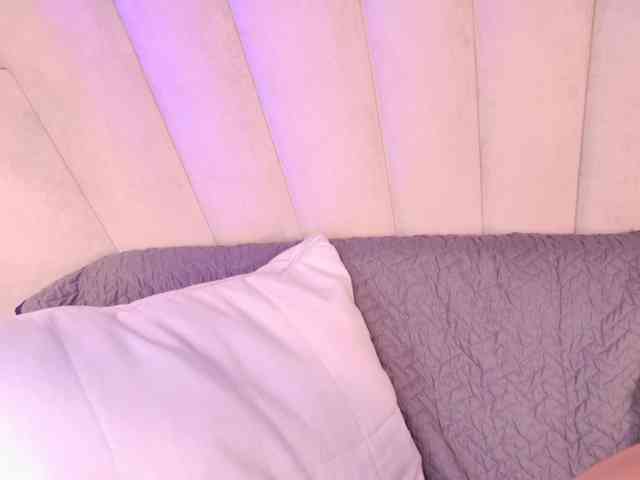 Alyssa-Ray webcam