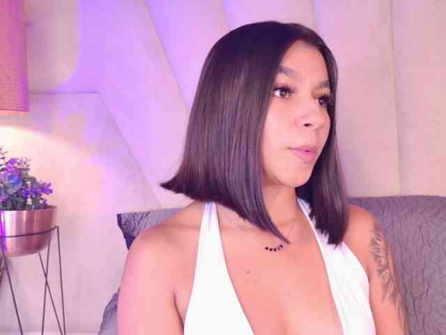 Alyssa-Ray webcam