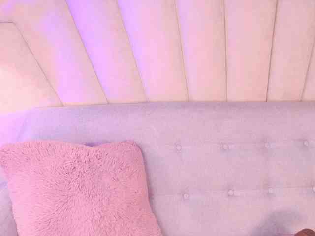 Alyssa-Ray webcam