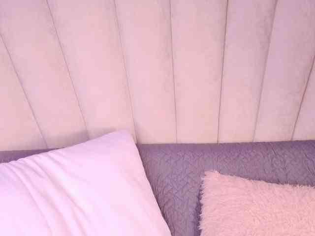Alyssa-Ray webcam