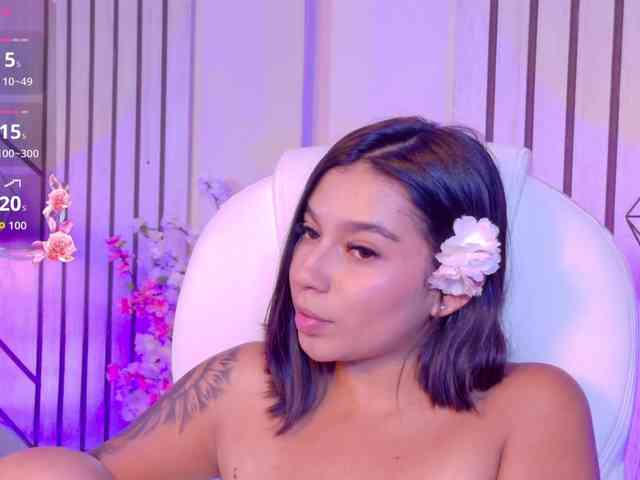 Alyssa-Ray webcam