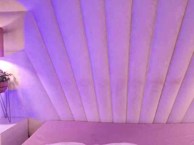 Alyssa-Ray webcam