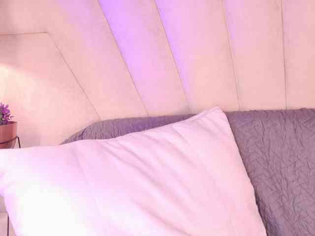 Alyssa-Ray webcam