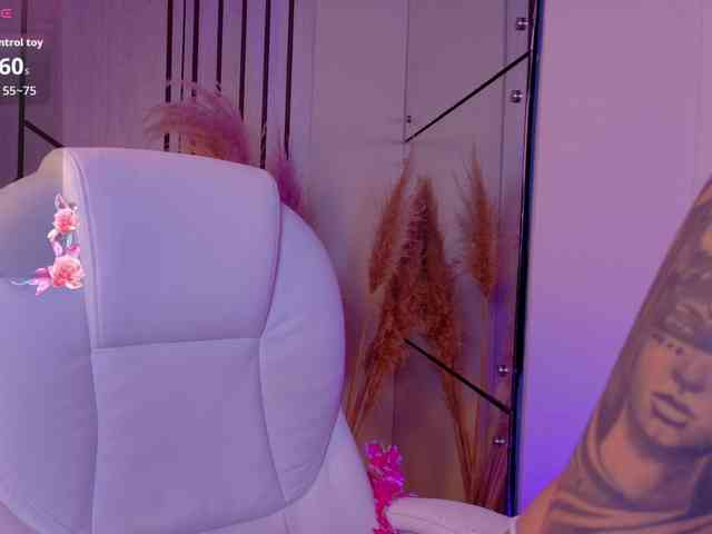 Alyssa-Ray webcam