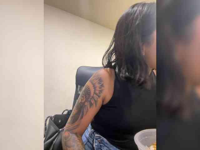 Alyssa-Ray webcam