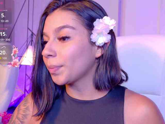 Alyssa-Ray webcam
