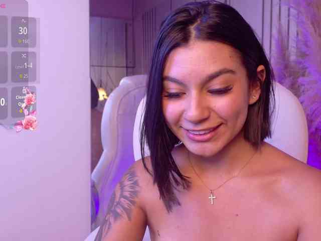 Alyssa-Ray webcam