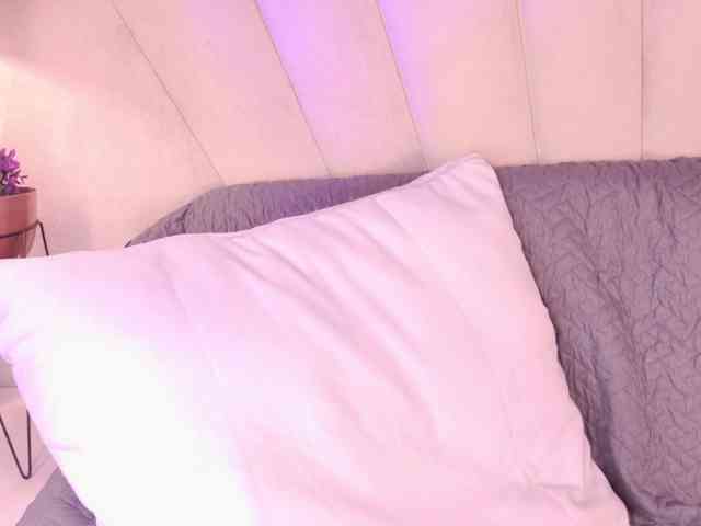Alyssa-Ray webcam