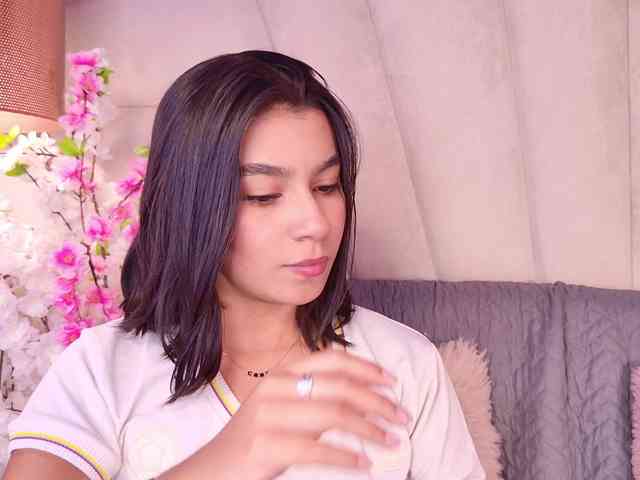 Alyssa-Ray webcam