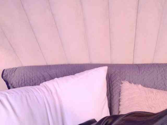 Alyssa-Ray webcam