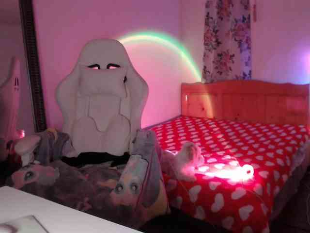 MissyDior webcam
