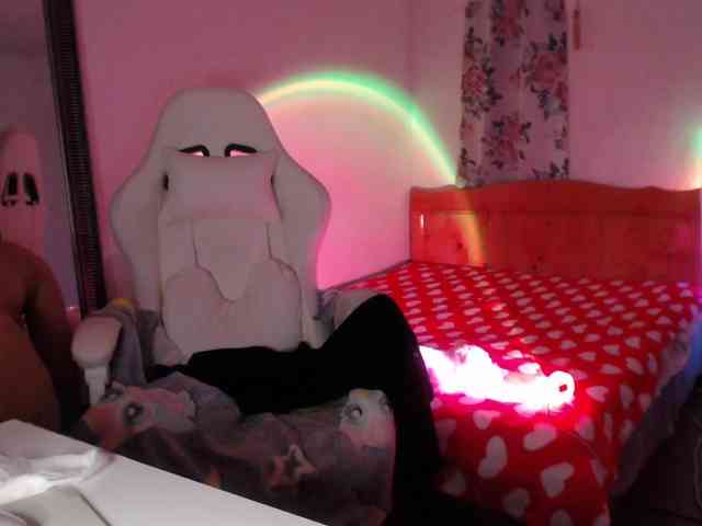 MissyDior webcam