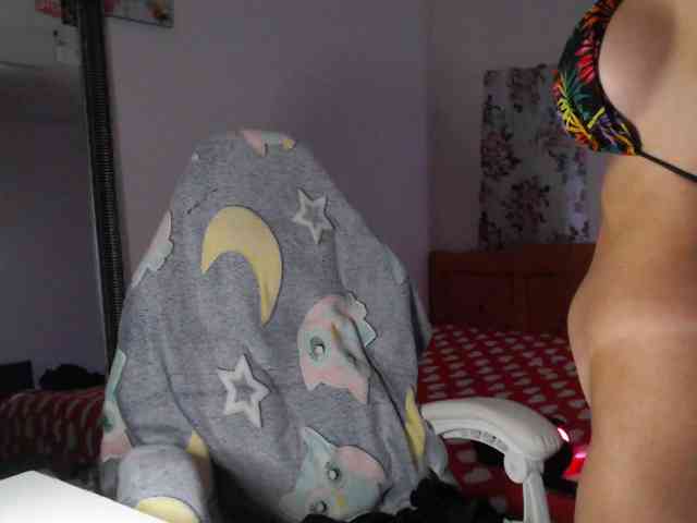 MissyDior webcam