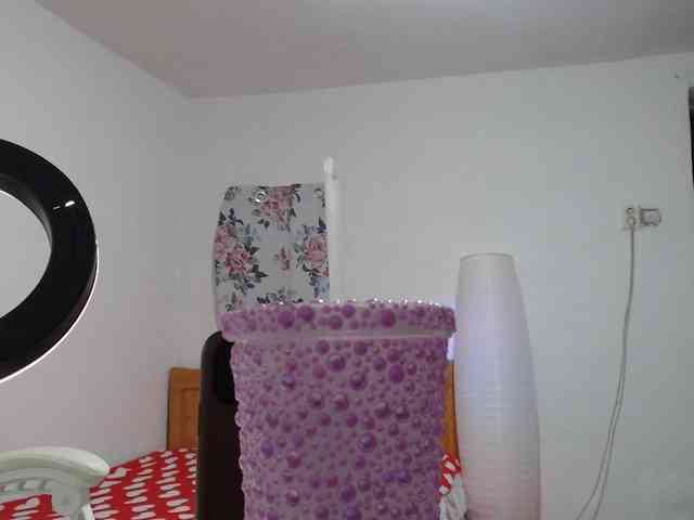 MissyDior webcam