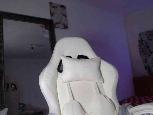 MissyDior webcam