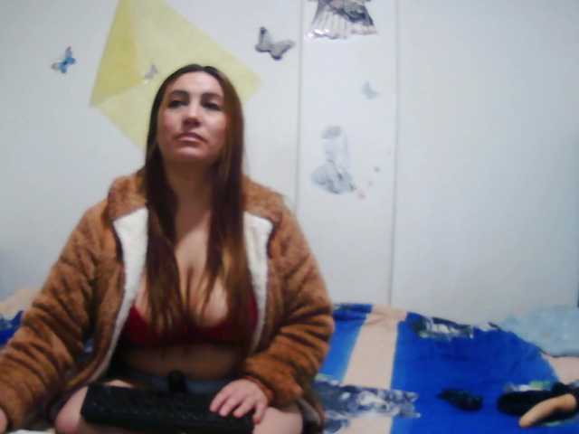 Addystuart- live cam on BongaCams