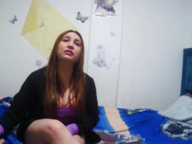 Addystuart- live cam on BongaCams