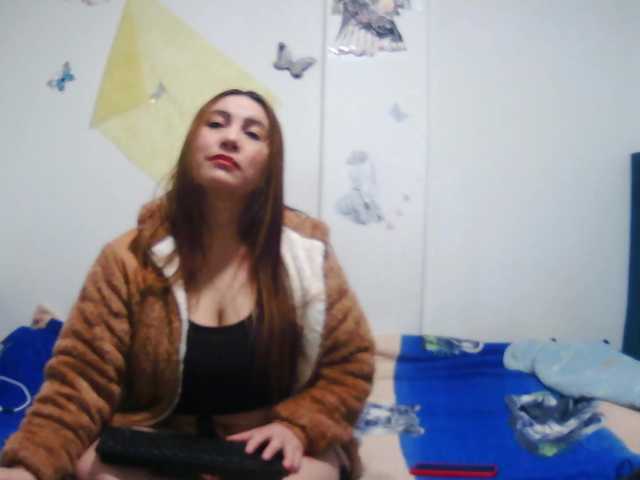Addystuart- live cam on BongaCams