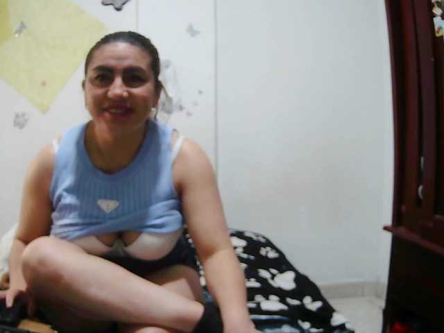 Addystuart- live cam on BongaCams