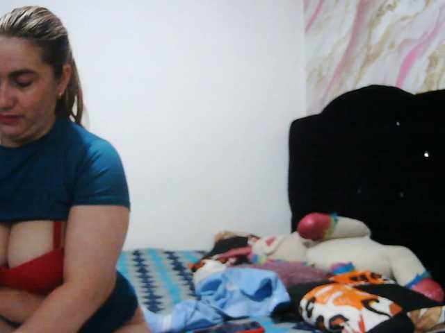 Addystuart- live cam on BongaCams