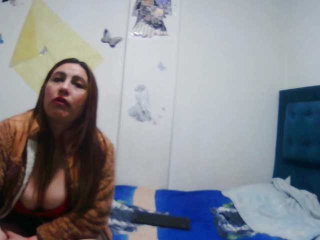 Addystuart- live cam on BongaCams