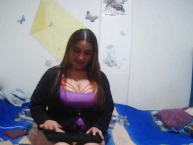 Addystuart- live cam on BongaCams