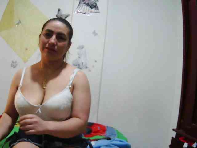Addystuart- Live Webcam on BongaCams