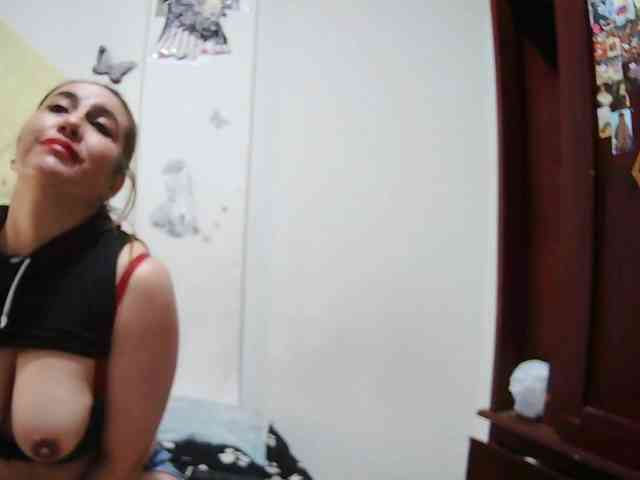 Addystuart- webcam