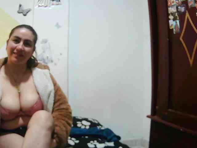 Addystuart- Addystuart-