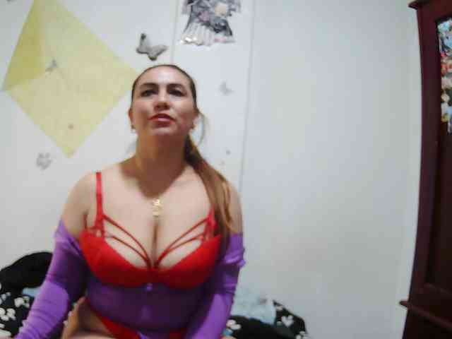 Addystuart- Addystuart-
