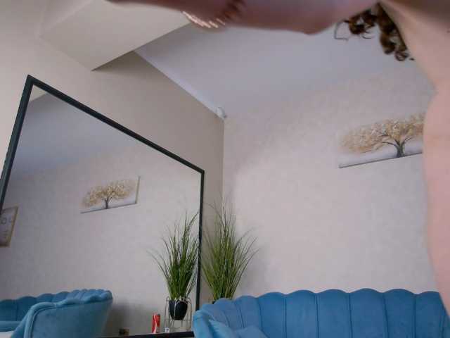 PeachyPixiee