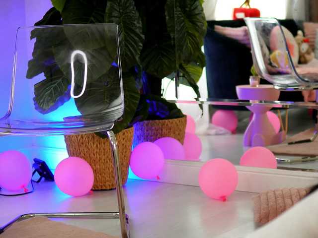 EvaAmanti's BongaCams show and profile