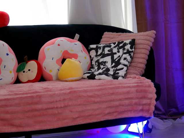 Eva Amanti (EvaAmanti)