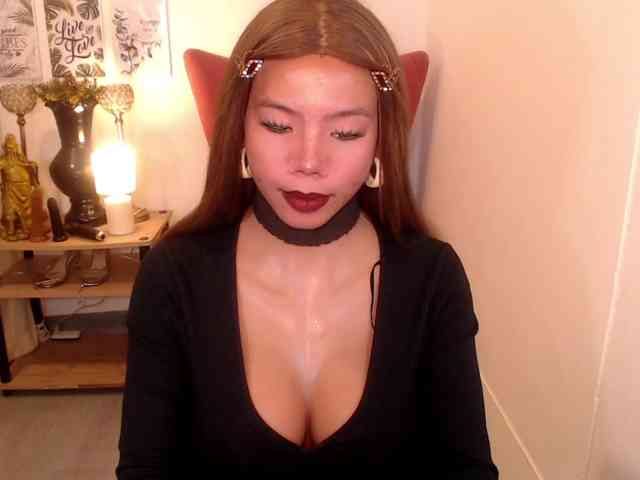 HeavenlyGoddesses Sex Cam Show