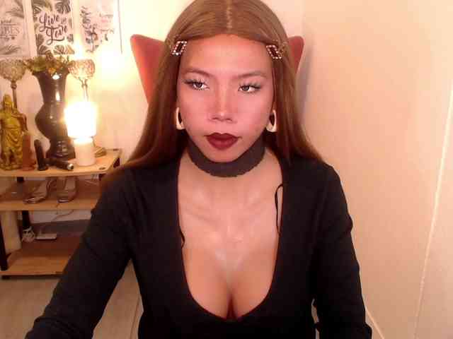 HeavenlyGoddesses Sex Cam Show