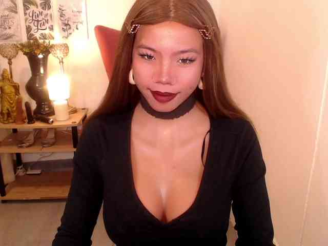 HeavenlyGoddesses Sex Cam Show